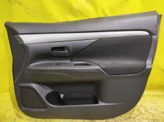 Обшивка двери mitsubishi outlander