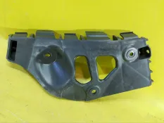 Кронштейн бамперa renault Sandero