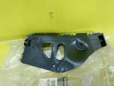 Кронштейн бамперa renault Sandero