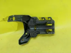 Кронштейн форсунки омывателя фары renault Megane