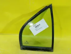 Стекло двери глухое Mitsubishi Carisma