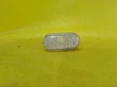 Повторитель поворота в крыло renault Kangoo