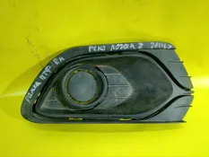 Накладка противотуманной фары renault Logan