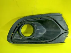 Накладка противотуманной фары renault Logan