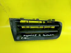 Решетка в бампер renault Megane