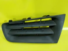 Решетка в бампер renault Megane