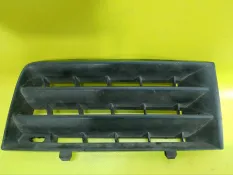 Решетка в бампер renault Megane