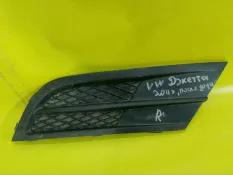 Решетка в бампер Volkswagen Jetta