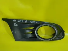 Решетка в бампер Volkswagen Golf