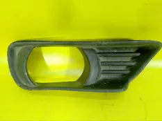 Накладка противотуманной фары toyota Camry
