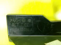 Накладка замка двери skoda Yeti
