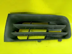 Решетка в бампер renault Megane