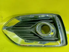 Накладка противотуманной фары Hyundai Solaris