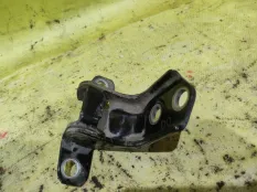 Петля двери Mazda CX-7