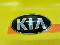 Эмблема на крышку багажника Kia Rio