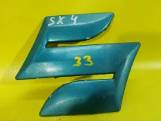 Эмблема решетки радиатора Suzuki Swift