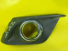 Накладка противотуманной фары Mazda 3