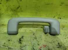 Ручка потолочная mitsubishi outlander