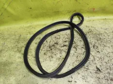 Уплотнитель багажника Mazda CX-7