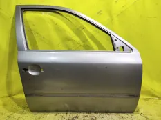 Дверь skoda Octavia