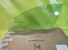 Стекло двери Citroen ds 4