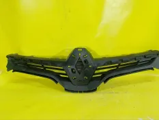 Решетка радиатора renault Megane