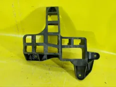 Кронштейн бамперa renault Sandero