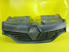 Решетка радиатора renault Logan