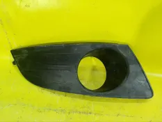 Накладка противотуманной фары renault Logan