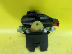 Замок багажника Volkswagen Polo