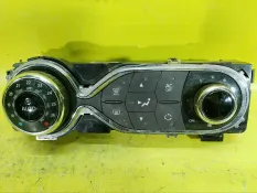 Блок управления климатической установкой renault Sandero Stepway