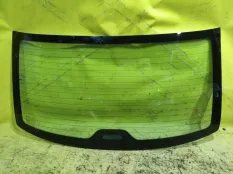 Стекло заднее Lada Granta