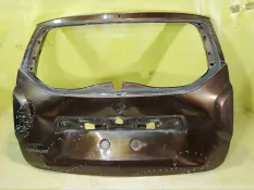Дверь багажника renault duster