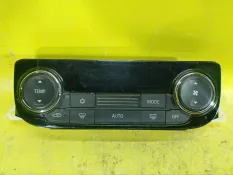 Блок управления климатической установкой Mitsubishi Pajero Sport