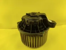 Моторчик отопителя Lada Granta