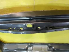 Дверь багажника Suzuki Grand Vitara