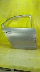 Дверь skoda rapid