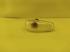 Повторитель на крыло Lada Granta