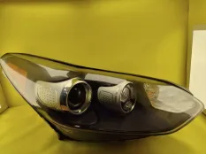 Фара Kia Sportage