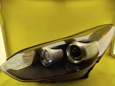 Фара Kia Sportage