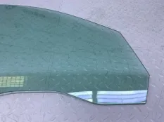 Стекло двери Bmw 5-Series 2005 51337110634 E60, переднее правое