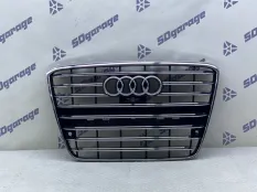 Решетка радиатора Audi A8 2012 4H0853651H H4 CGWD, передняя