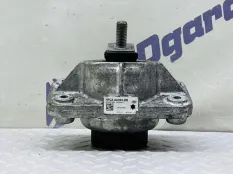 Подушка двигателя LAND ROVER RANGE ROVER 2016 LR105970 L405 5.0 OHC SGDI SC V8 БЕНЗИН - AJ133 (200AN), передняя