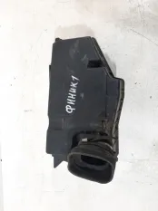 Корпус воздушного фильтра Nissan Maxima 2000-2005 165002Y000 A33, передний