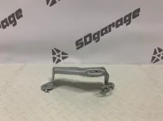 ДЕРЖАТЕЛЬ ШТОРКИ БАГАЖНИКА Mercedes-Benz GL AMG 6.3 2015 A1668101414 X166 5.5 AMG, задний левый
