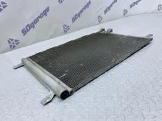 Радиатор кондиционера Volkswagen Tiguan 2017- 5Q0816411BG 2, передний