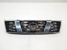 Решетка радиатора Nissan X-Trail 2007-2011 62310JG40A T31, передняя