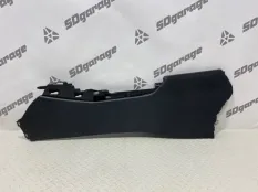 ОБШИВКА ЦЕНТРАЛЬНОГО ТОННЕЛЯ Lexus NX 300H/200T 2020 5891178020C0 Z10 2ARFXE-2500CC 16-VALVE DOHC EFI, левая