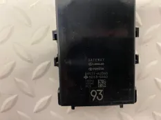 Блок комфорта Lexus NX 300H/200T 2020 8911162050 Z10 2ARFXE-2500CC 16-VALVE DOHC EFI, передний