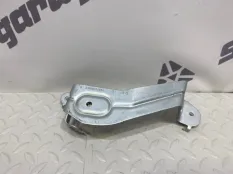 КРОНШТЕЙН ШТОРКИ БАГАЖНИКА Mercedes-Benz GLS 350 d 4MATIC 2018 A1668101514 W166 (D51) 642 OM642, задний правый